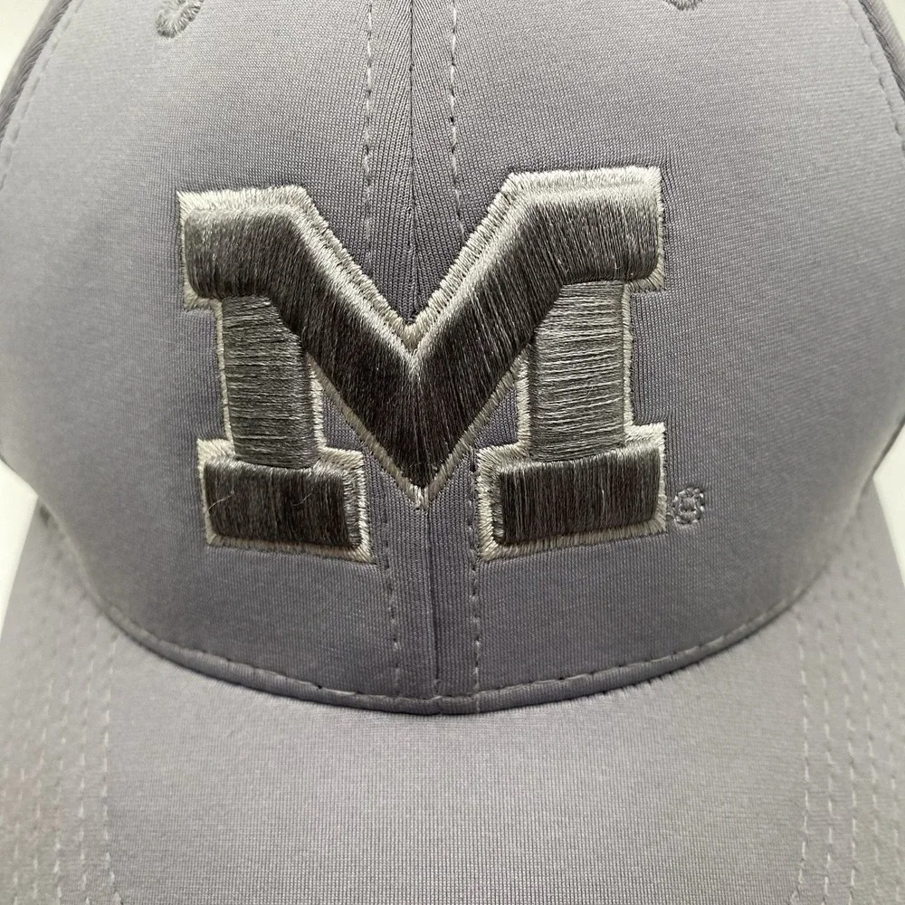 Ole Miss Rebels Hat Flex Fit Size‎ Medium Gray Top World Cleaned See Pics